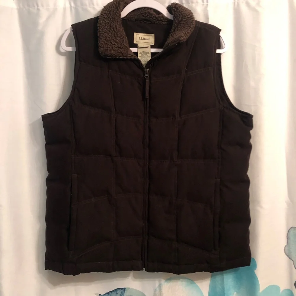 ❗️clearance- price firm❗️ LL Bean Goose down vest - Picture 1 of 3